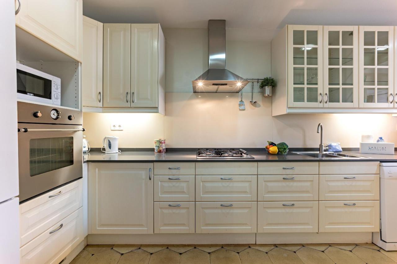 Habitat Apartments Bailen Барселона Екстериор снимка
