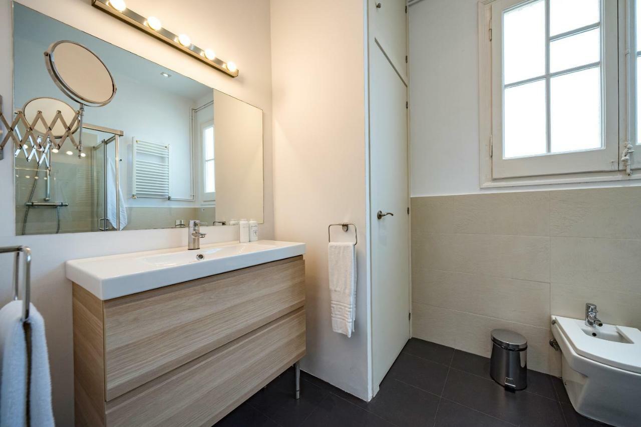 Habitat Apartments Bailen Барселона Екстериор снимка